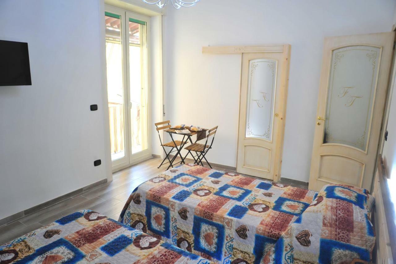 Casa Serena Napels Buitenkant foto